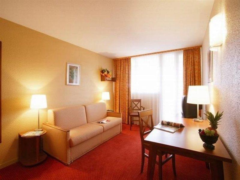 Citadines Centre Meriadeck Bordeaux Room photo